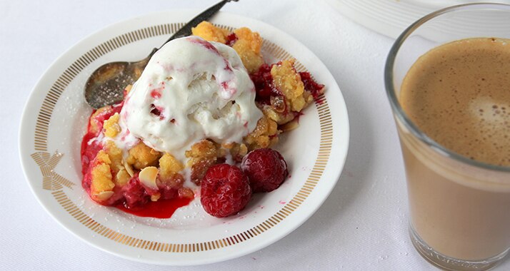 Upalne lato? Zrób crumble
