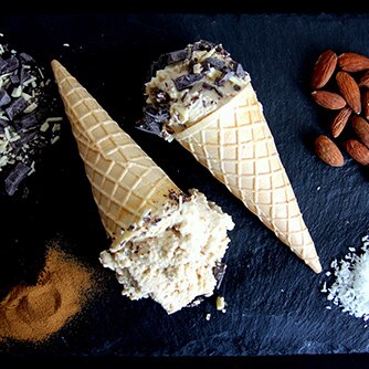 Zaznaj chillu! Lody kawowo-orzechowe